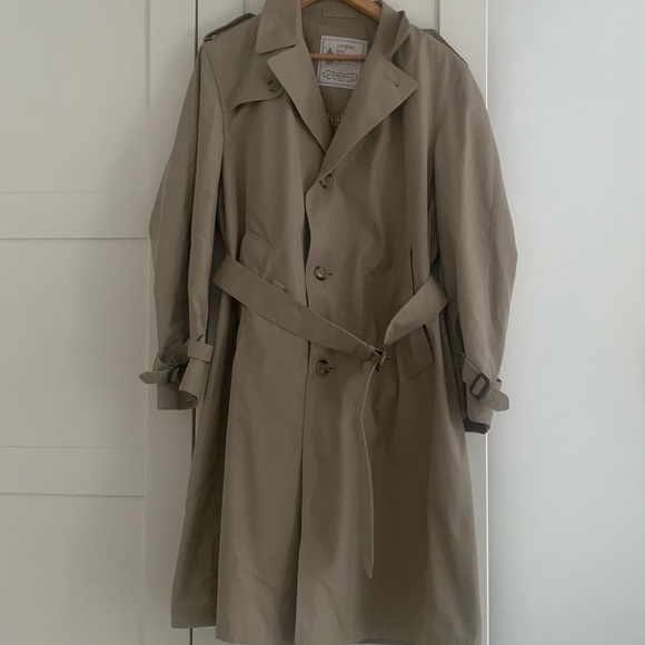 London Fog single breasted trench coat